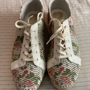 Vince Camuto White Delicate Flower Sneakers